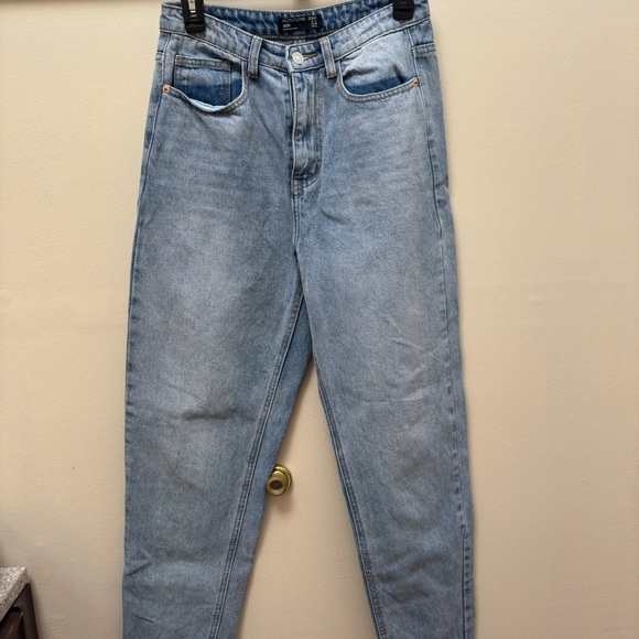 PrettyLittleThing Blue Relaxed Fit Jeans Vintage-Inspired - Picture 2 of 5